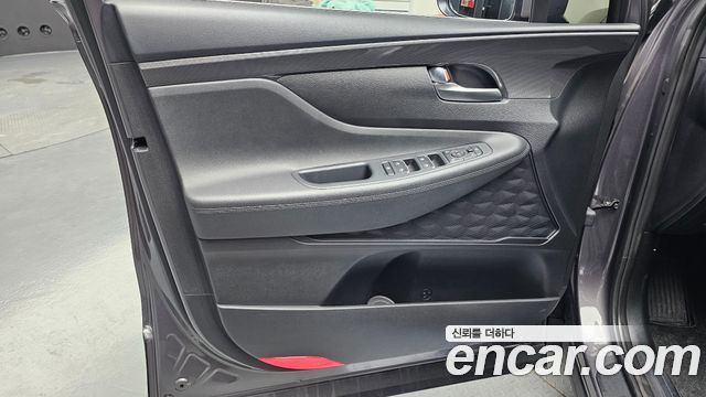 Hyundai Santa Fe HEV 1.6 2WD Exclusive 2022 — фото 24