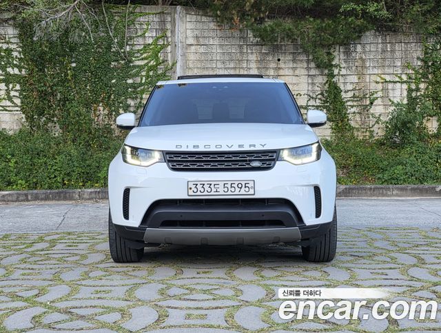 Land Rover Discovery 5 3.0 SD6 SE 2019 — фото 4