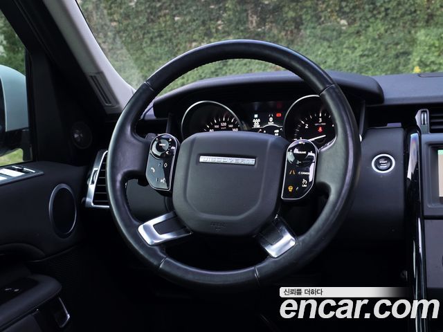 Land Rover Discovery 5 3.0 SD6 SE 2019 — фото 15