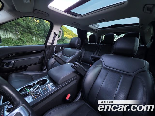 Land Rover Discovery 5 3.0 SD6 SE 2019 — фото 22