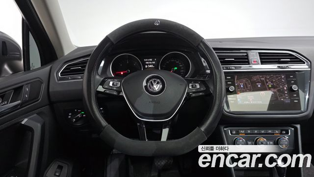 Volkswagen Tiguan (II) 2.0 TDI Prestige 2020 — фото 12