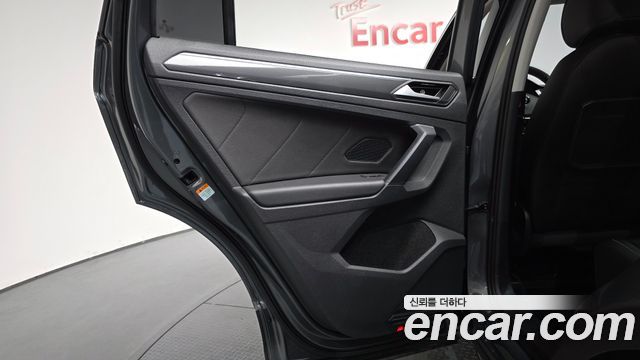 Volkswagen Tiguan (II) 2.0 TDI Prestige 2020 — фото 25