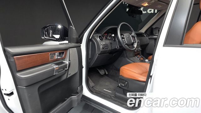 Land Rover Discovery 4 3.0 SDV6 Landmark Edition 2016 — фото 10