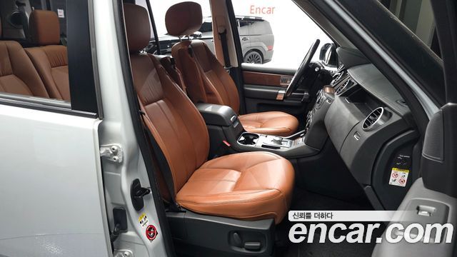 Land Rover Discovery 4 3.0 SDV6 Landmark Edition 2016 — фото 11