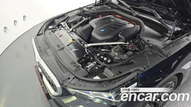 BMW 5 Series (G60) 530e M Sport 2025 — фото 6