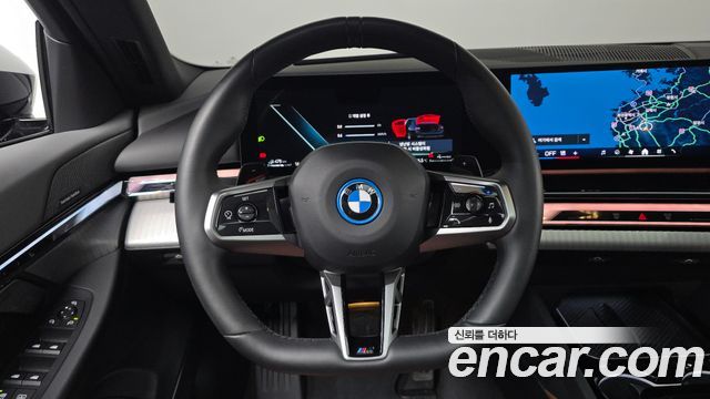 BMW 5 Series (G60) 530e M Sport 2025 — фото 13