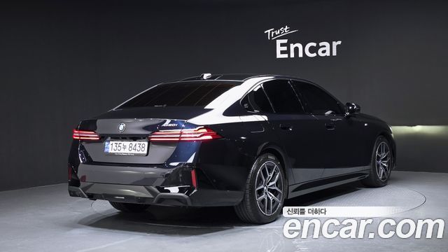 BMW 5 Series (G60) 520i M Sport 2024 — фото 2