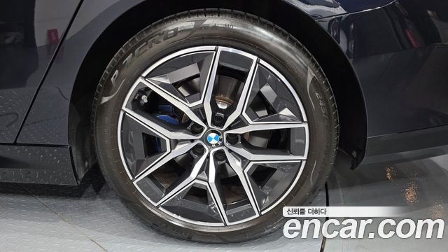 BMW 5 Series (G60) 520i M Sport 2024 — фото 21