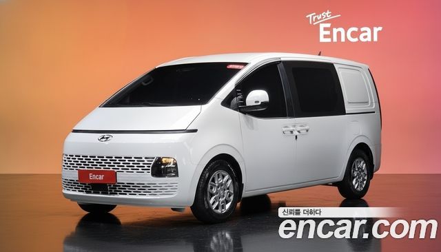 Hyundai Staria Cargo 5-Seater Modern 2022 — фото 1