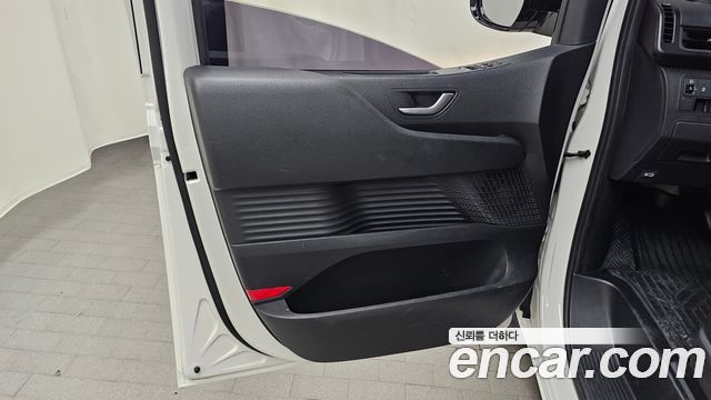 Hyundai Staria Cargo 5-Seater Modern 2022 — фото 25