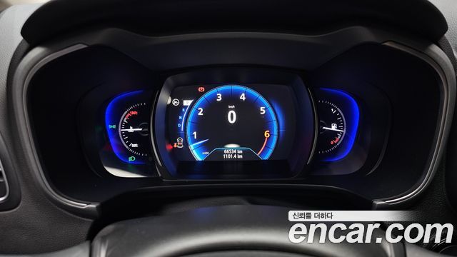 Renault Korea QM6 2.0 LPe Premiere 2WD 2023 — фото 8