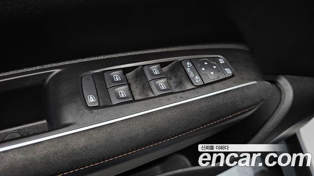 Renault Korea QM6 2.0 LPe Premiere 2WD 2023 — фото 19