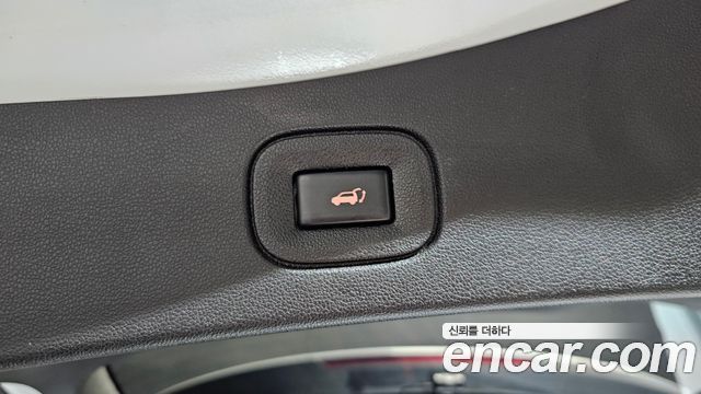 Renault Korea QM6 2.0 LPe Premiere 2WD 2023 — фото 31