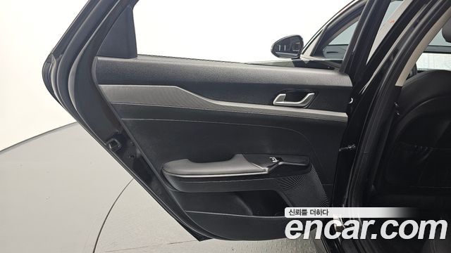 Kia K5 (III) 2.0 Prestige 2024 — фото 25
