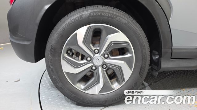 Hyundai Kona Hybrid Smart 2023 — фото 5