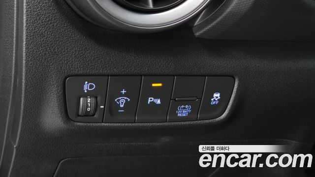 Hyundai Kona Hybrid Smart 2023 — фото 19