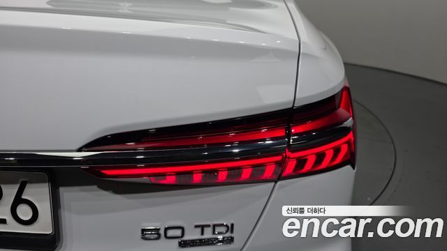 Audi A6 (C8) 40 TDI Premium 2022 — фото 23