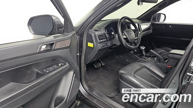 KG Mobility (SsangYong) Rexton Sports Khan Diesel 2.2 4WD Prestige 2021 — фото 10