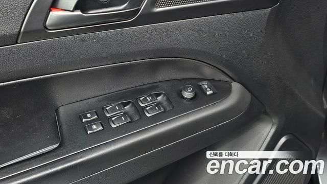 KG Mobility (SsangYong) Rexton Sports Khan Diesel 2.2 4WD Prestige 2021 — фото 18