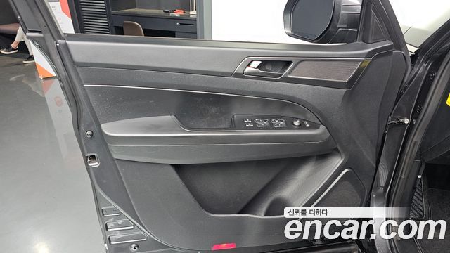 KG Mobility (SsangYong) Rexton Sports Khan Diesel 2.2 4WD Prestige 2021 — фото 24