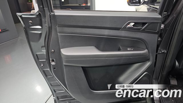 KG Mobility (SsangYong) Rexton Sports Khan Diesel 2.2 4WD Prestige 2021 — фото 25