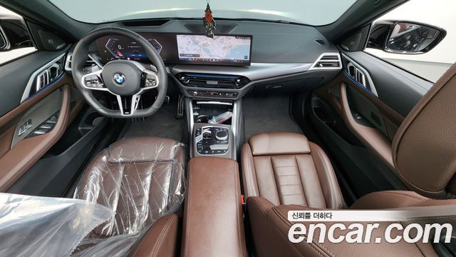 BMW 4 Series (G22) 420i M Sport Convertible 2025 — фото 7