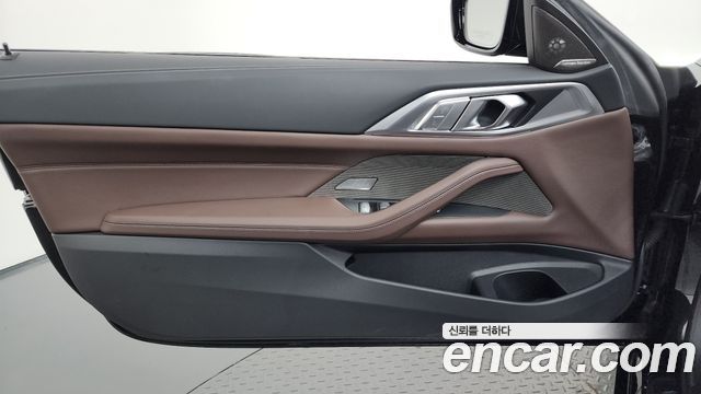 BMW 4 Series (G22) 420i M Sport Convertible 2025 — фото 30