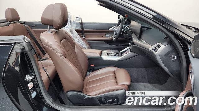 BMW 4 Series (G22) 420i M Sport Convertible 2025 — фото 32