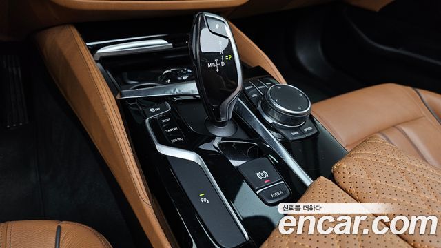 BMW 5 Series (G30) 520i Luxury 2018 — фото 9