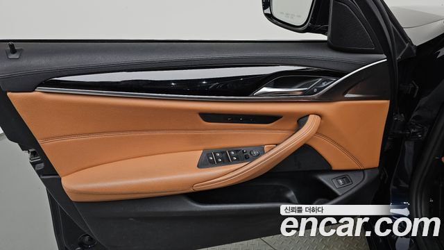 BMW 5 Series (G30) 520i Luxury 2018 — фото 24
