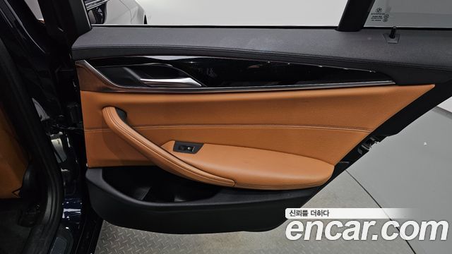 BMW 5 Series (G30) 520i Luxury 2018 — фото 25