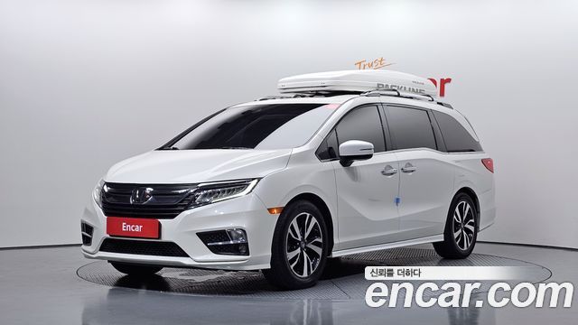 Honda Odyssey 3.5 5th 2019 — фото 1