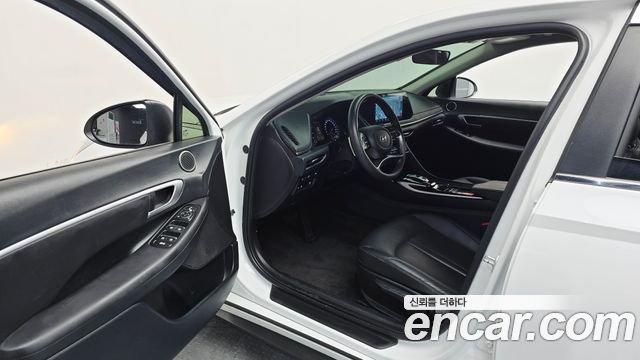 Hyundai Sonata (DN8) 2.0 LPG(rental car) Style 2022 — фото 10