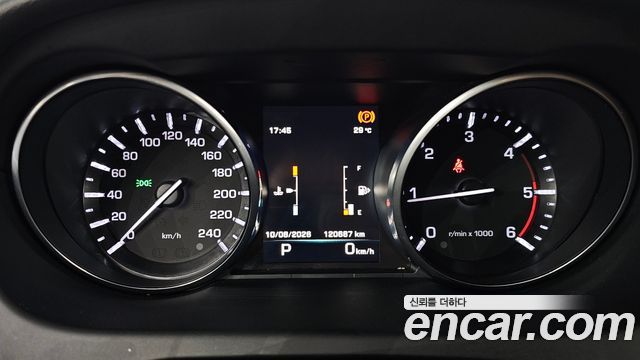 Land Rover Discovery Sport 2.0 TD4 HSE Luxury 2016 — фото 8