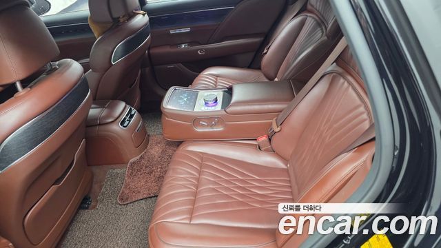 Genesis G90 (RS4) Gasoline 3.5 Turbo AWD 2022 — фото 26