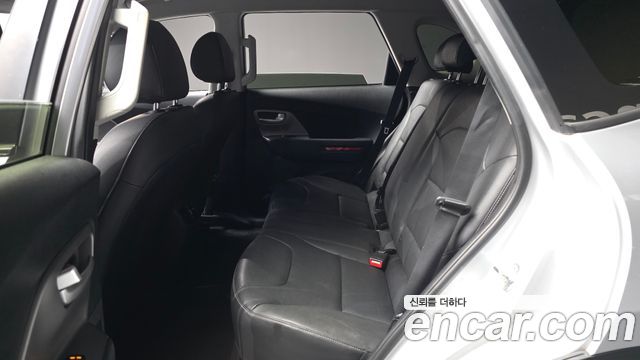 Kia Niro Plus Air 2023 — фото 16