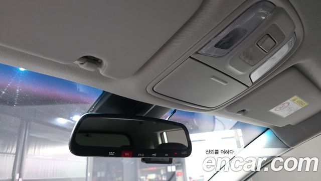 Kia Niro Plus Air 2023 — фото 20