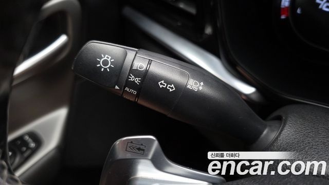 Kia Niro Plus Air 2023 — фото 34