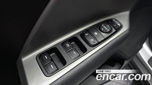 Kia Niro Plus Air 2023 — фото 35