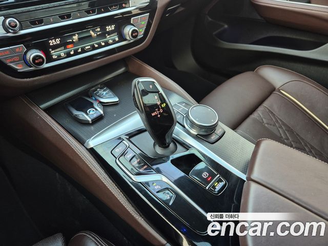 BMW 6 Series GT (G32) 620d M Sport 2023 — фото 10