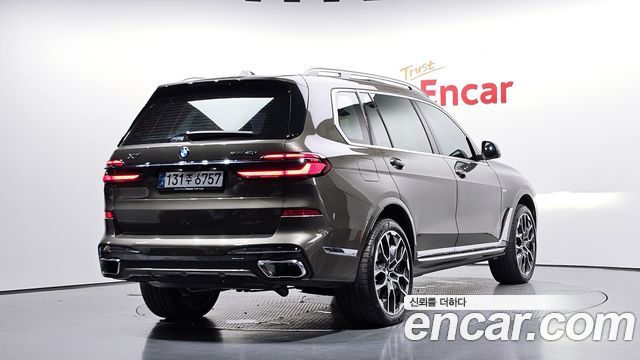BMW X7 (G07) xDrive 40i M Sport 7STR 2025 — фото 2