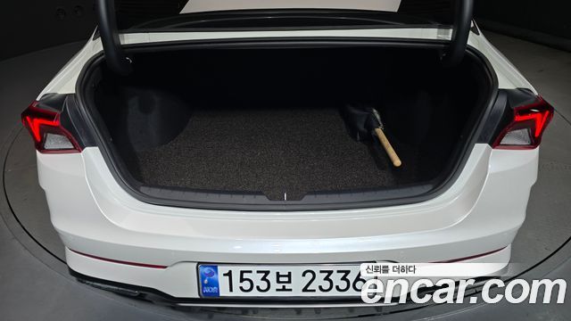 Kia K5 (III) 2.0 Prestige 2021 — фото 20