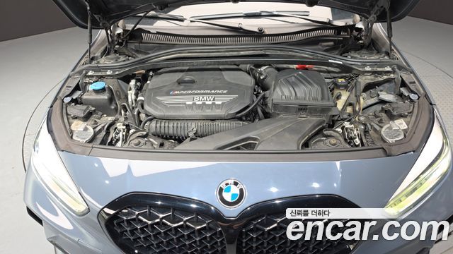 BMW 1 Series (F40) M135i xDrive First Edition 2021 — фото 6
