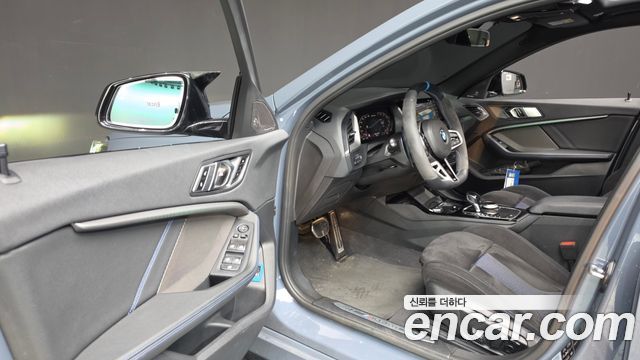 BMW 1 Series (F40) M135i xDrive First Edition 2021 — фото 10