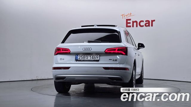 Audi Q5 (FY) 45 TFSI Quattro 2020 — фото 4