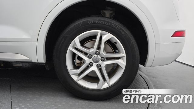 Audi Q5 (FY) 45 TFSI Quattro 2020 — фото 21
