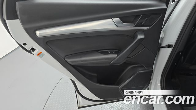 Audi Q5 (FY) 45 TFSI Quattro 2020 — фото 25