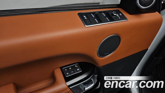 Land Rover Range Rover (IV) 5.0 SC AB 2017 — фото 18