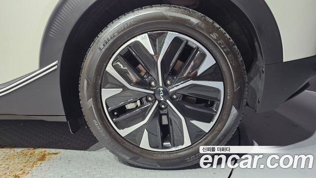 Kia EV6 Long Range Air 2022 — фото 21