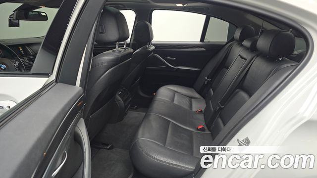 BMW 5 Series (F10) 520d M Aero Dynamic 2016 — фото 12
